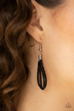 Load image into Gallery viewer, Kickin It Outback and Outback Outing Black Complete Look