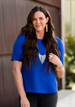 Load image into Gallery viewer, The Magnificent Mile in Chicago is where we pulled our inspiration for the Magnificent Musings collection. With a range of shopping venues, the Magnificent Mile is a hub for classic trends with urban elements and the Magnificent Musings collection follows suit.  Includes one of each accessory featured in the Magnificent Musings Trend Blend in June's Fashion Fix: