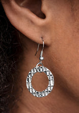 Load image into Gallery viewer, The Magnificent Mile in Chicago is where we pulled our inspiration for the Magnificent Musings collection. With a range of shopping venues, the Magnificent Mile is a hub for classic trends with urban elements and the Magnificent Musings collection follows suit. Includes one of each accessory featured in the Magnificent Musings Trend Blend in June's Fashion Fix: