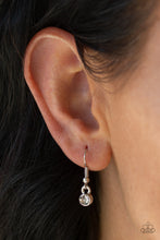 Load image into Gallery viewer, Optical Opulence White Necklace Set