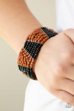 Load image into Gallery viewer, Kickin It Outback and Outback Outing Black Complete Look
