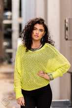 Load image into Gallery viewer, Trendsetters are sure to gravitate towards the accessories found in the Sunset Sightings collection. Featuring more drastic designs, bold colors, and funky combinations found outside the box, the pieces of the Sunset Sightings Trend Blends could easily be found on young Hollywood icons or in the pages of People magazine.  Includes one of each accessory featured in the Sunset Sightings Trend Blend in February's Fashion Fix: