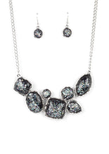 Load image into Gallery viewer, Trendsetters are sure to gravitate towards the accessories found in the Sunset Sightings collection. Featuring more drastic designs, bold colors, and funky combinations found outside the box, the pieces of the Sunset Sightings Trend Blends could easily be found on young Hollywood icons or in the pages of People magazine.