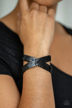 Load image into Gallery viewer, Under The SEQUINS Gold Wrap Bracelet