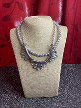 Load image into Gallery viewer, Bow Before The Queen Silver Necklace Set