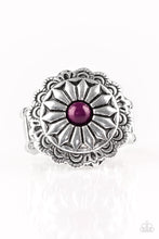 Load image into Gallery viewer, Paparazzi Daringly Daisy Purple Ring