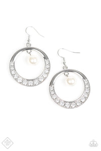 The Icon-ista White Pearl Earrings