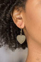 Load image into Gallery viewer, Paparazzi Look Into Your Heart Brass Necklace Set