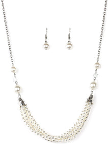 One-WOMAN Show White Necklace Set