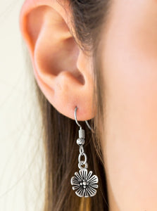 Poppin Poppies Silver Necklace Set