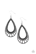 Load image into Gallery viewer, Paparazzi Royal Finesse Black Earrings
