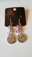 Load image into Gallery viewer, Exclusive Seaside Catch Pink Earrings