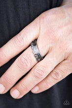 Load image into Gallery viewer, Crowned in a leafy pattern, a dainty gunmetal band arcs across the finger in a seasonal fashion. Features a dainty stretchy band for a flexible fit.  Sold as one individual ring.  Always nickel and lead free.