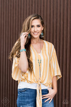 Load image into Gallery viewer,  Earthy, desert-inspired designs are what the Simply Santa Fe collection is all about. Natural stones, indigenous patterns, and vibrant colors of the Southwest are sprinkled throughout this trendy collection. Includes one of each accessory featured in the Simply Santa Fe Trend Blend in May&#39;s Fashion Fix: