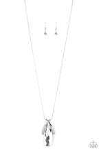 Load image into Gallery viewer, Paparazzi Stellar Sophistication White Necklace Set