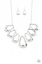 Load image into Gallery viewer, Teardrop Envy Silver Necklace Set