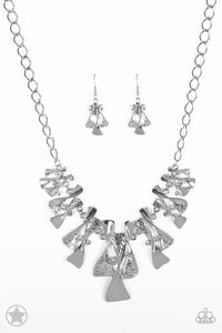 The Sands of Time Silver Necklace Set